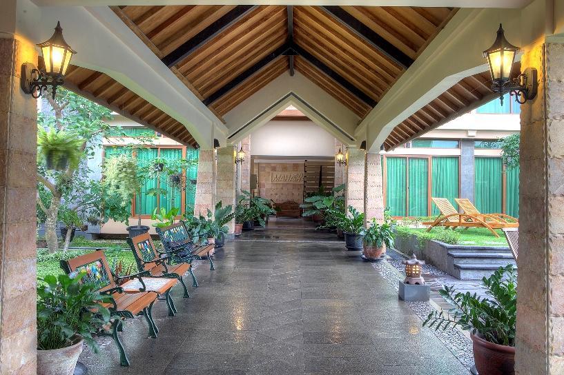 Maharani Guest House Yogyakarta Exterior foto